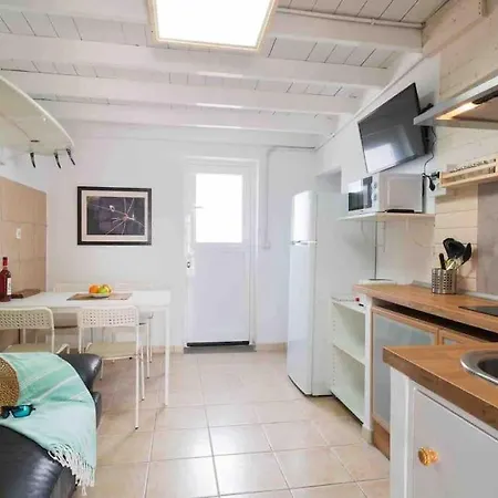 Famara, Apto. En Zona Tranquila A 200m Del Mar. Apartment *