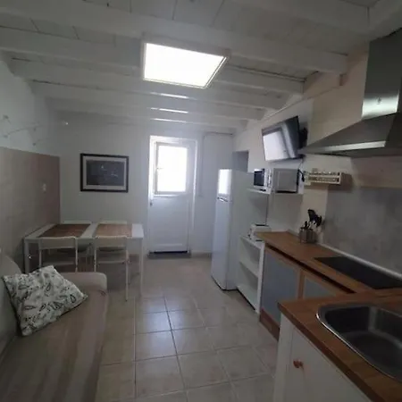 Famara, Apto. En Zona Tranquila A 200m Del Mar. Apartment *